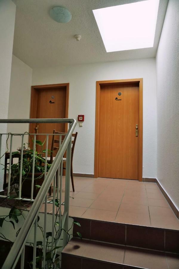 Pension Am Deich Kröslin Esterno foto